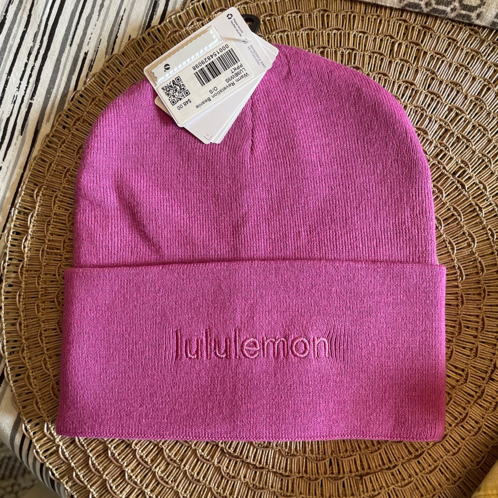 nwt! 💕 lululemon Warm Revelation Beanie
Wordmark lululemon athletica Pink Beanie - Picture 2 of 3